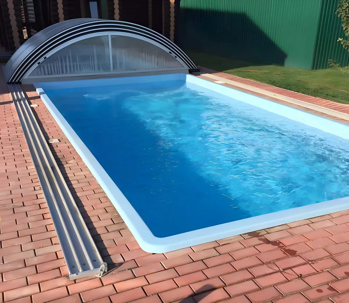 Laguna 7 — вечернее освещение в Междуреченске